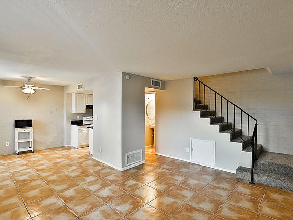 4th image of 1106 N 84th Pl