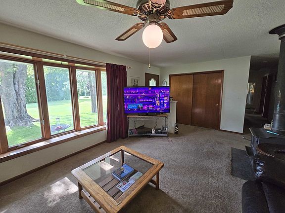 2nd image of 6428 S Oakwood Ln