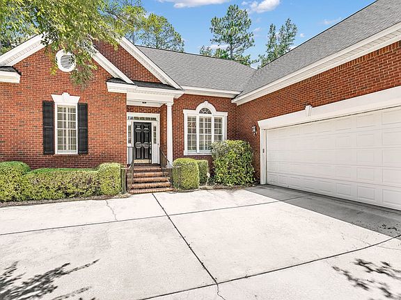 2nd image of 176 Cloister Cove Ln