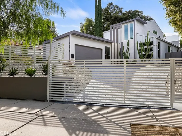 4731 Topanga Canyon Blvd — Photo 52