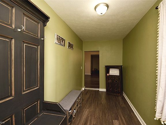 2nd image of 319 Race St