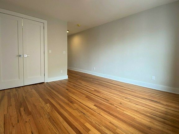 4th image of 350 Sterling St #Q4