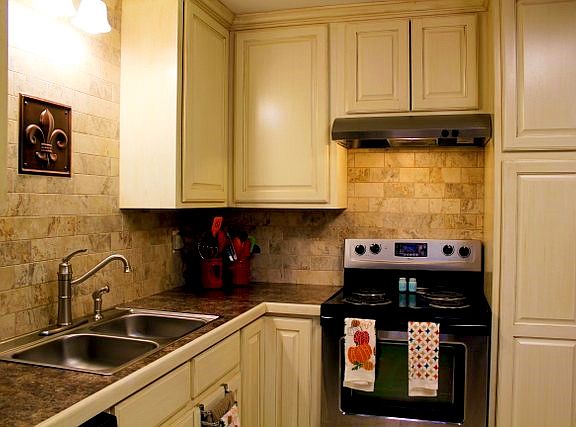 4th image of 318 Hillside Cir