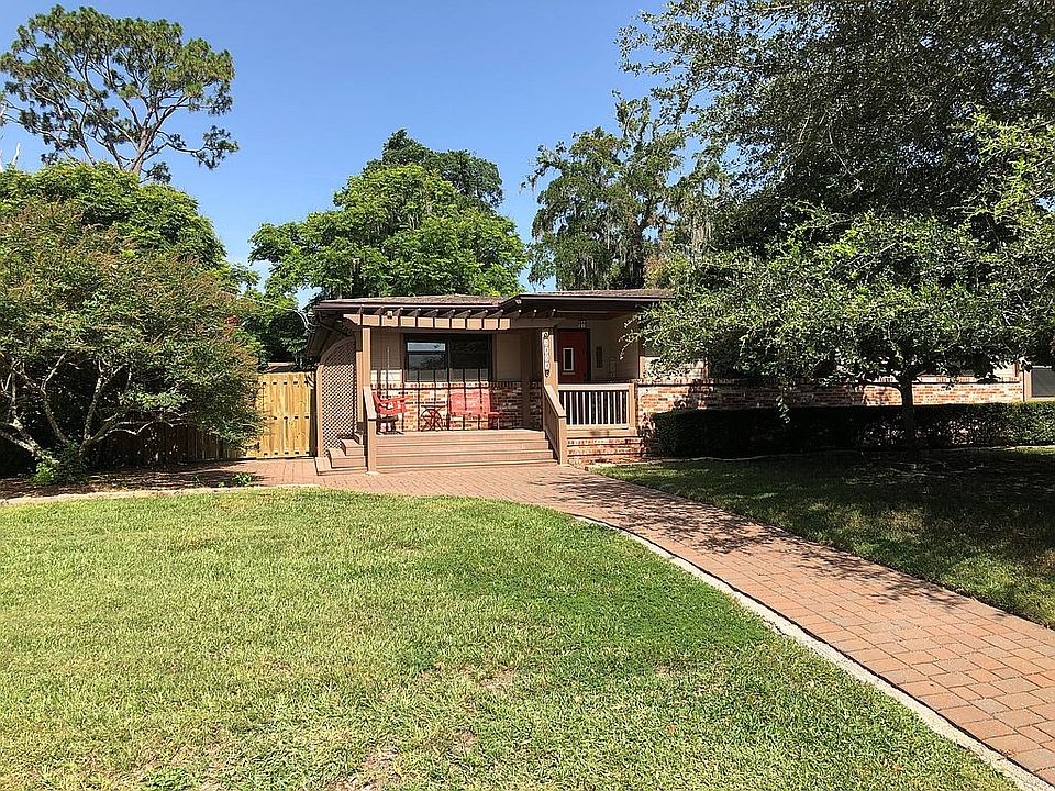 1st image of 2404 Ironwood Dr