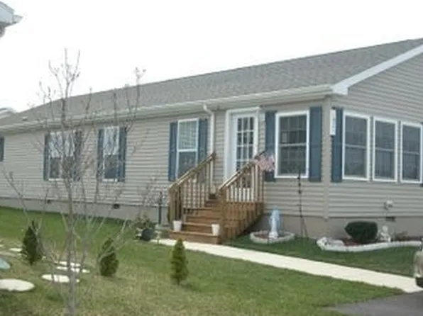 1025 Dante Rd, Smyrna, DE 19977