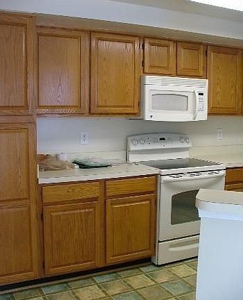 2nd image of 21198 Vineland Sq