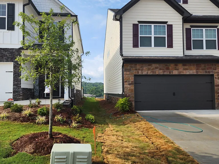 60 Briarwood Dr — Photo 2