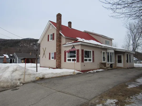 34 Androscoggin St, Gorham, NH 03581