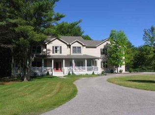9055 Whippoorwill Ln, Charlevoix, MI 49720