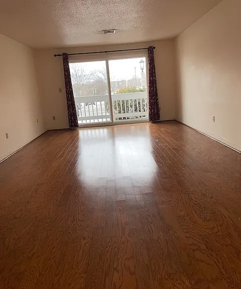 15 Bower Rd #E4 — Photo 1