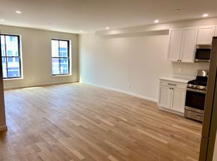 432 Warren St #3F, Hudson, NY 12534