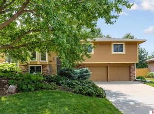 1006 Conestoga Rd, Papillion, NE 68046