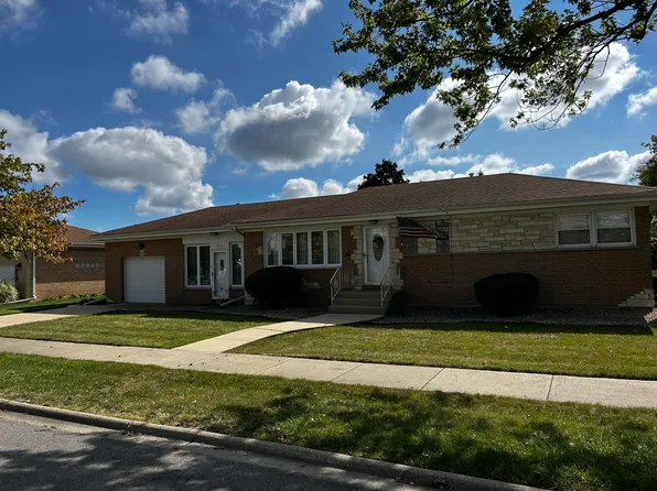 7825 N Oleander Ave, Niles, IL 60714