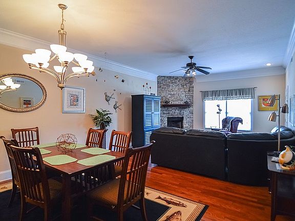4th image of 1727 Watercrest Way Unit A