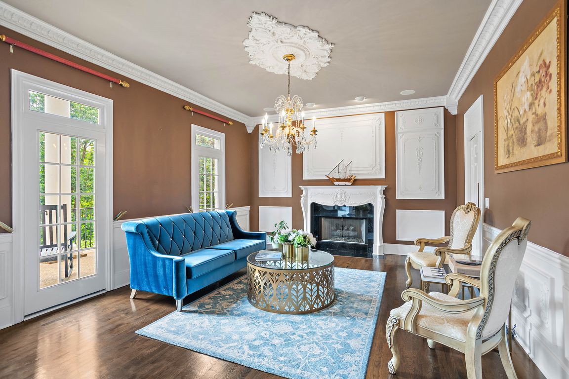 next background image