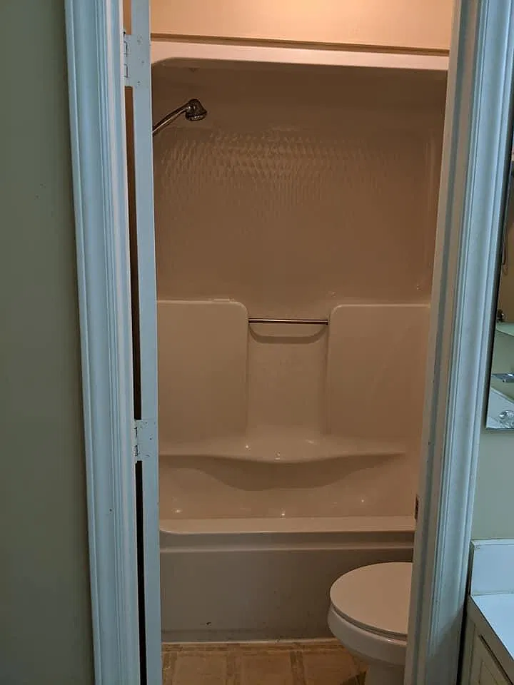 2 bed, 1.5 bath, 900 sqft, $1,000 — Photo 3