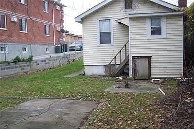 2nd image of 1831 Arnow Ave