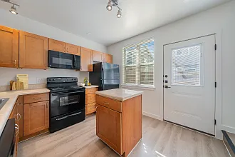 Country Lane Townhomes — Photo 35