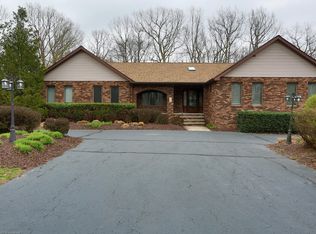 502 Ridgeview Cir #L-11, Clarks Summit, PA 18411