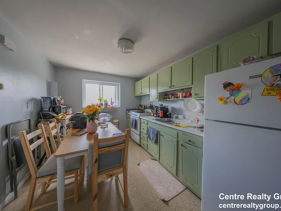 14 Bryon Rd #6B