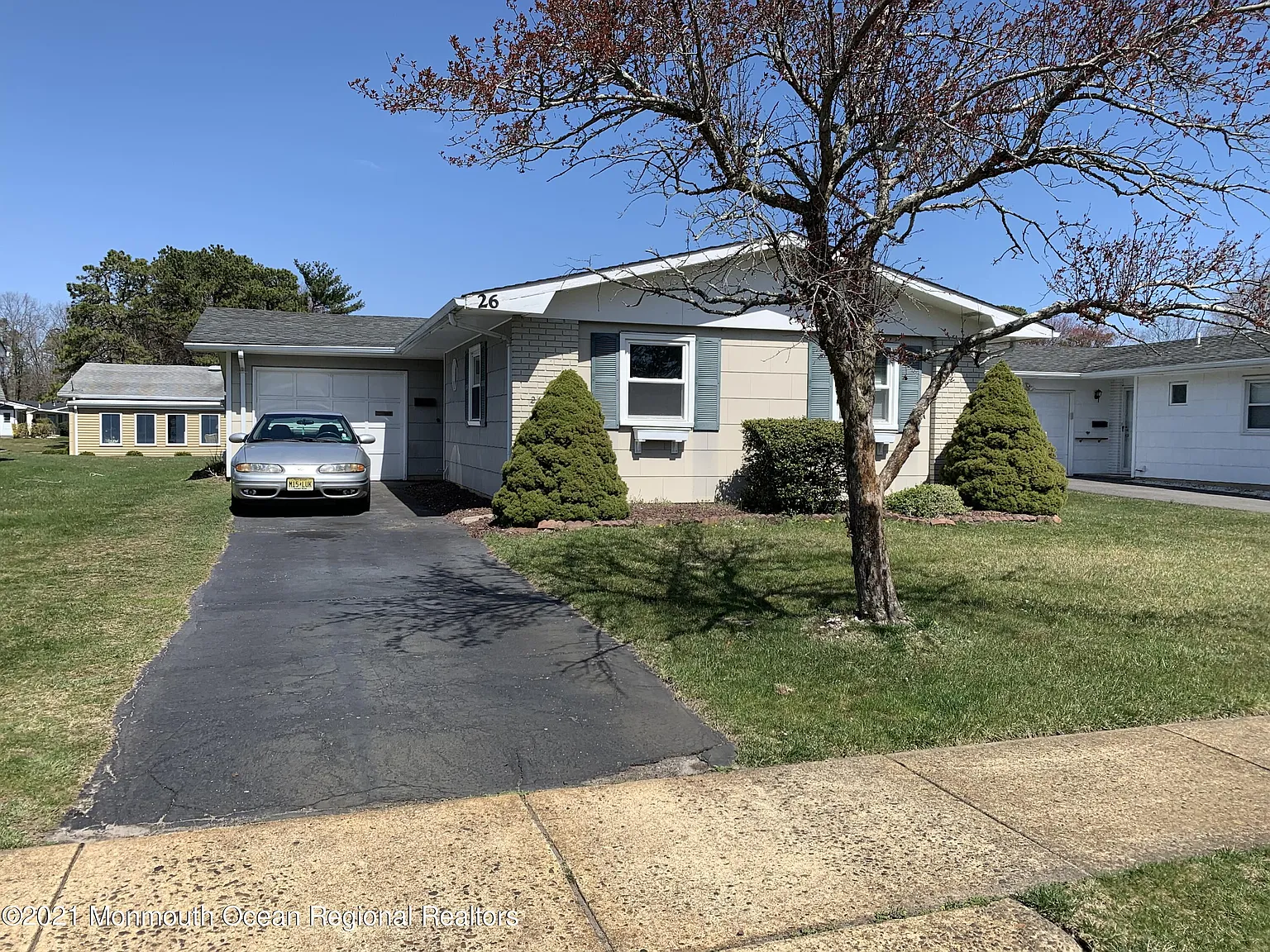 26 Clay Cir photo 1