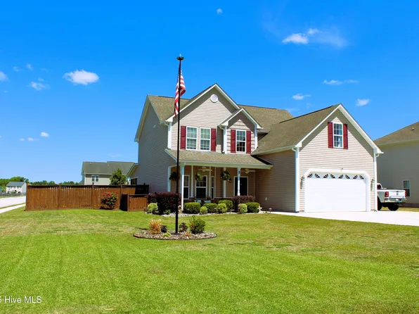101 Groveshire Place, Richlands, NC 28574