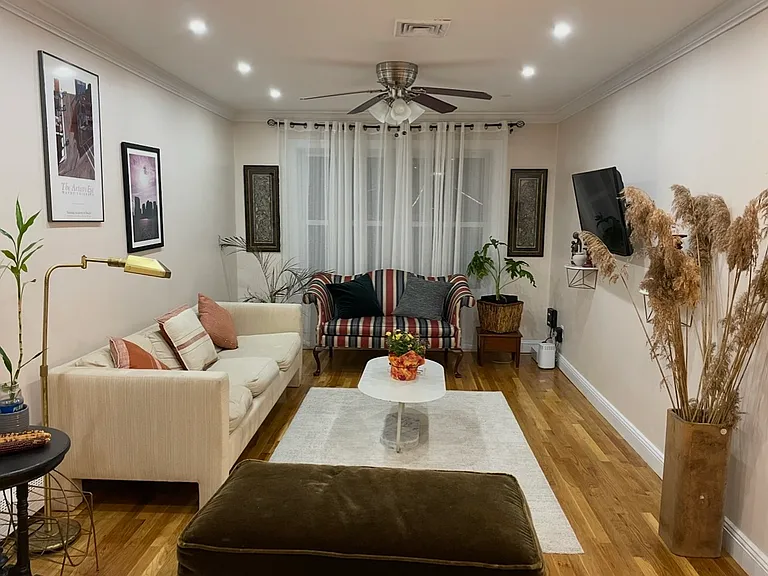 1057 E 57th St #1 — Photo 3