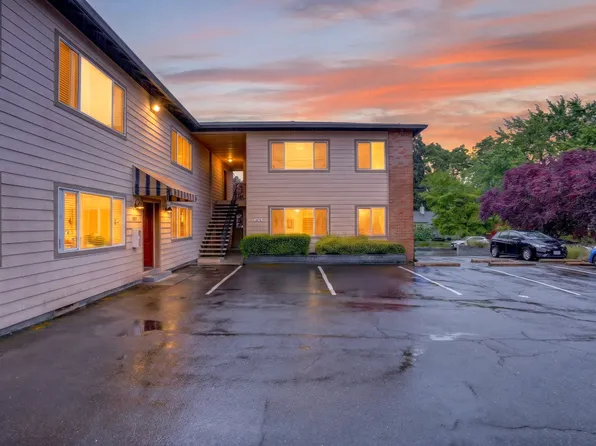 8950 N Kellogg St APT 15, Portland, OR 97203