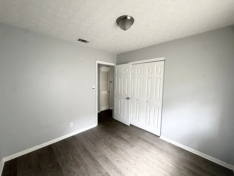 3258 Lancing Ln — Photo 7