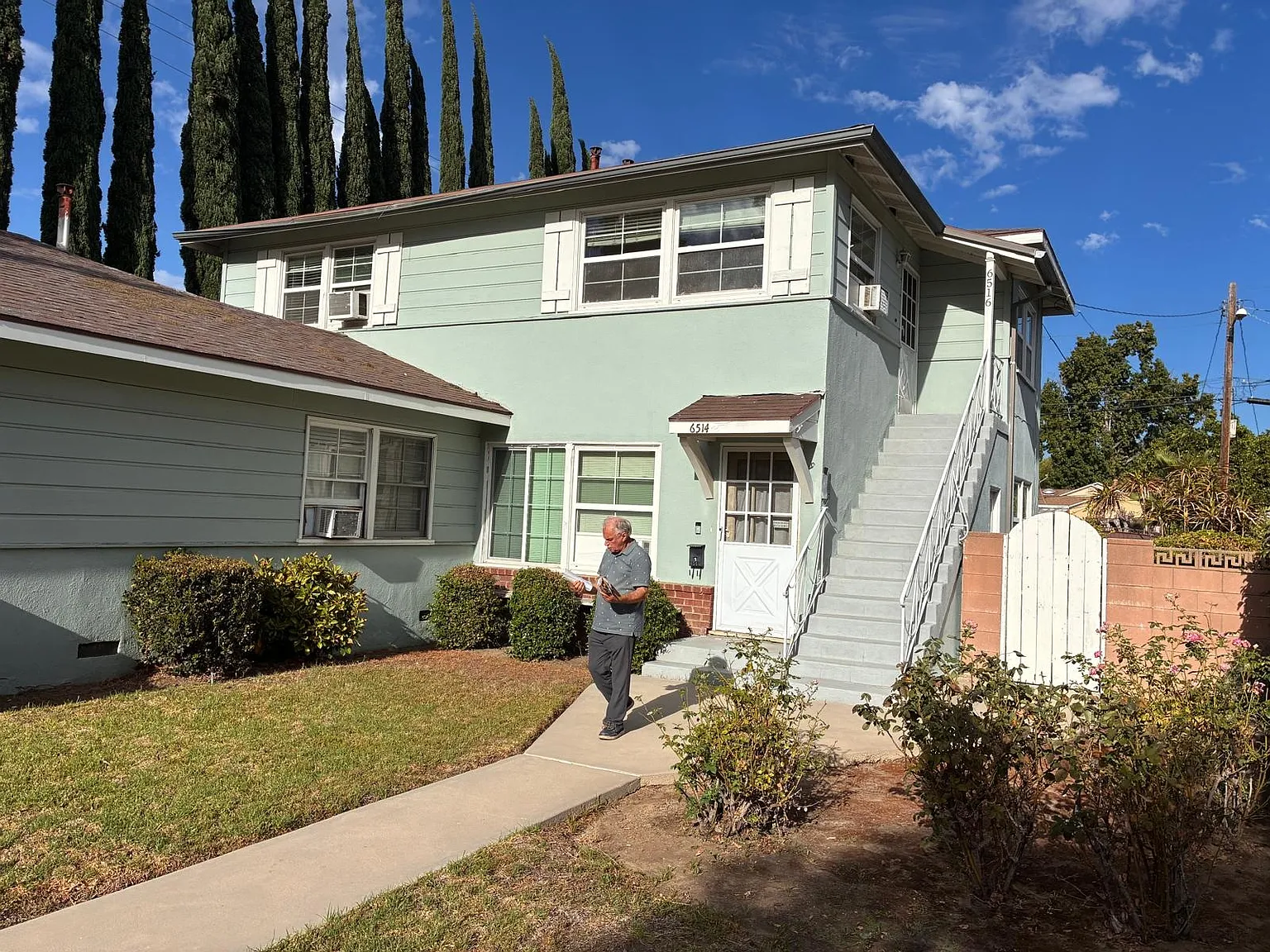 2 bed, 800 sqft, $2,500 — Photo 3