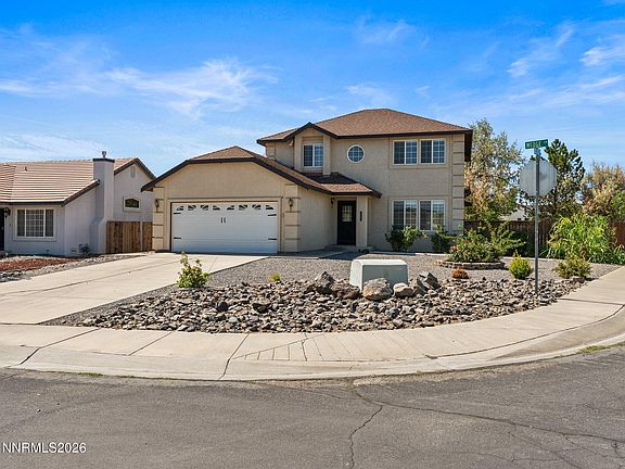 4th image of 636 Wedge Ln