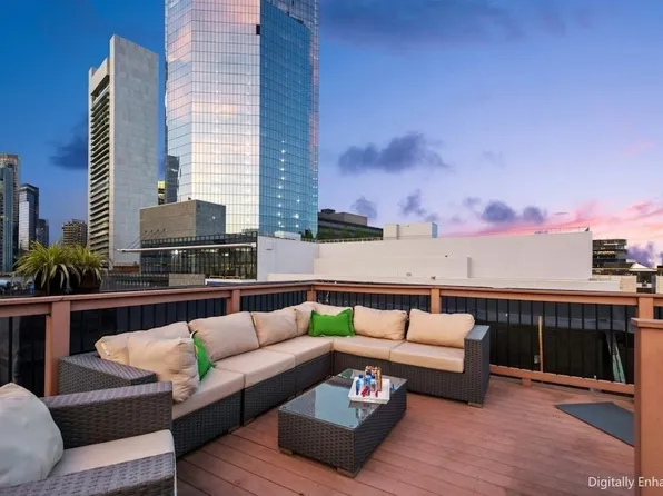 717 Atlantic Ave APT 8B, Boston, MA 02111