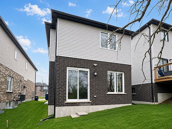 3rd image of 245 Wesley Blvd