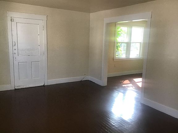 4th image of 4453 N 25th St