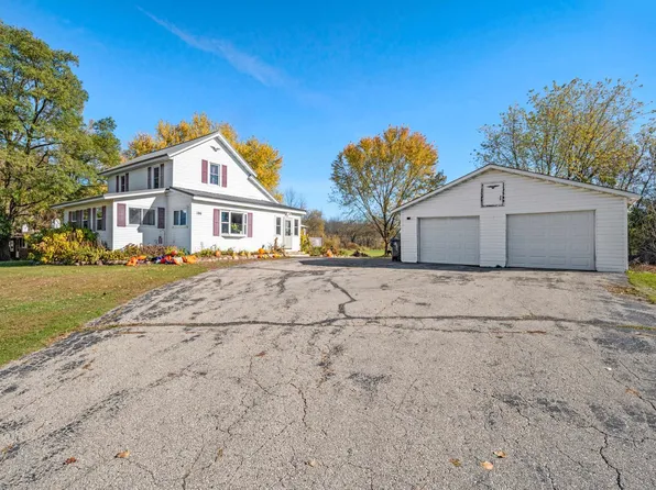 106 N Lemke St, Cecil, WI 54111