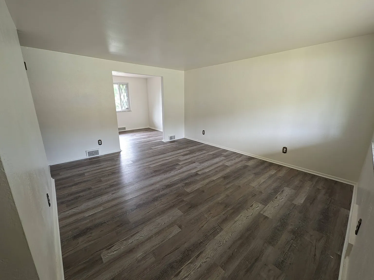 128 Bellmawr Dr — Photo 2
