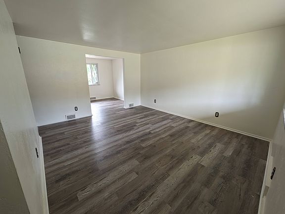 2nd image of 128 Bellmawr Dr