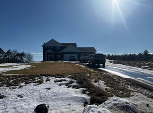 1818 200th Ln NW, Oak Grove, MN 55011