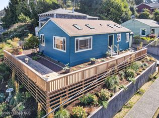 916 14th St, Astoria, OR 97103