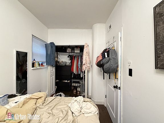 3rd image of 1933 W Grand Ave #Sfh