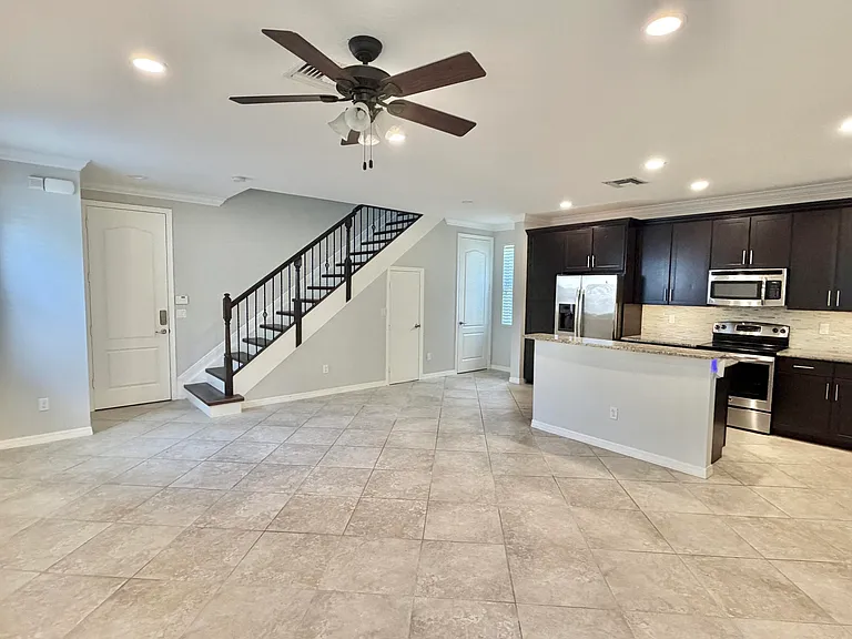 123 N K St #B — Photo 3