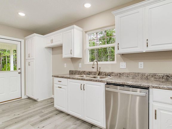 5th image of 3240 Electra Dr