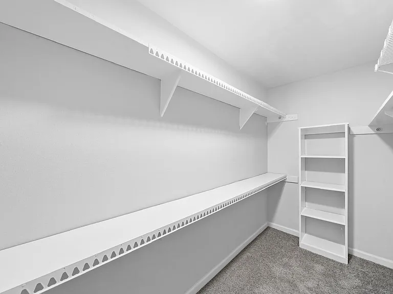 353 N Post Oak Ln #729 — Photo 17