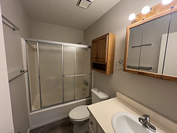 5th image of 111 S Willow Rd APT 2