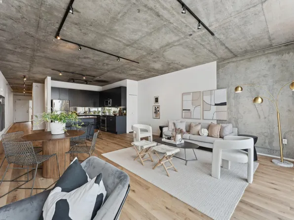 311 Oak St APT 729, Oakland, CA 94607
