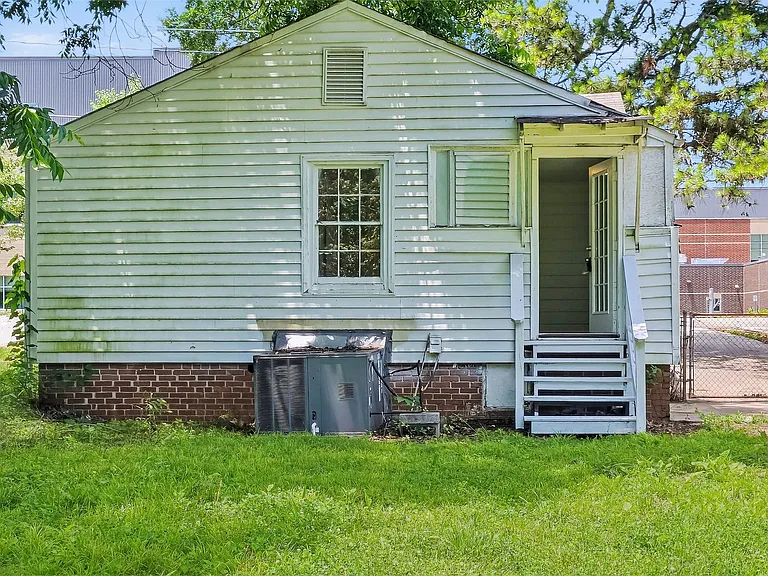 1547 Joyner Ave SE — Photo 25
