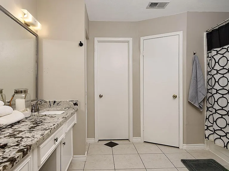 103 N Deerfoot Cir — Photo 15