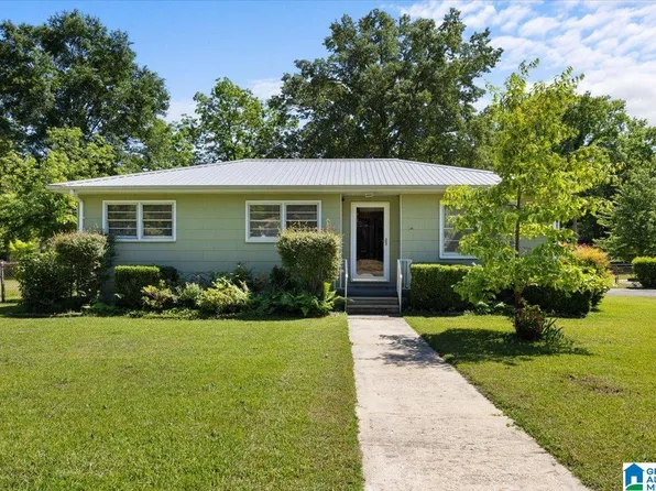 301 Marshall Dr, Gardendale, AL 35071