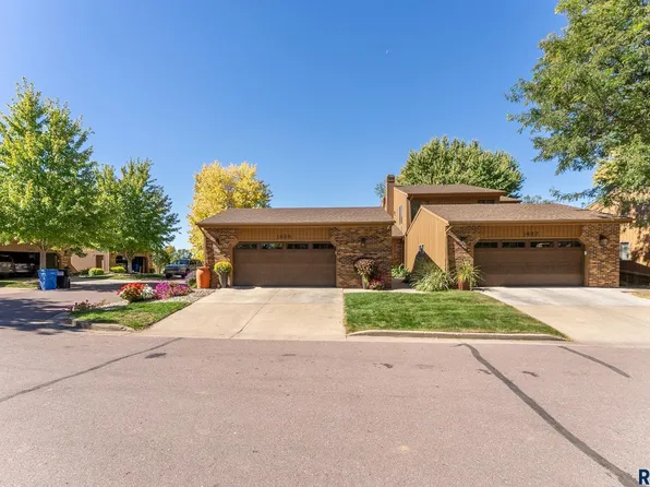 1439 S Westward Ho Pl, Sioux Falls, SD 57105