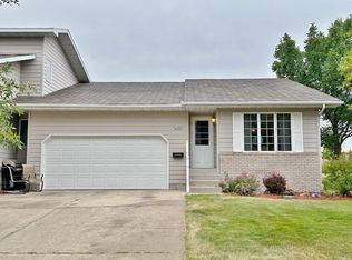 800 24th Ave SW, Minot, ND 58701